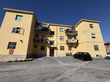 2 LOCALI A LAMEZIA TERME