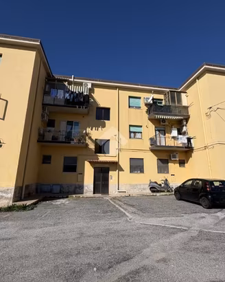2 LOCALI A LAMEZIA TERME