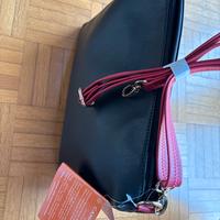 Borsa Campo Marzio nera e manico rosso