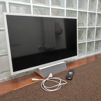 Smart TV 32" FullHD Philips con soundbar