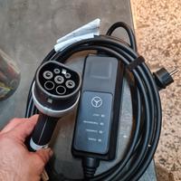 caricabatterie auto Mercedes elettrica 