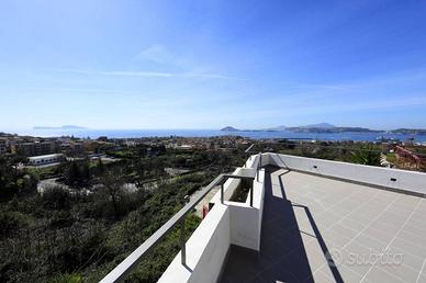 Appartamento di 210 m² con 4 locali a Pozzuoli