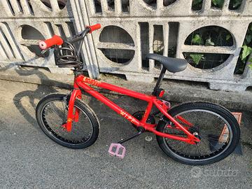 BMX WIPE rossa usata – 🚲