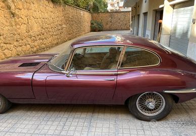Jaguar e-type