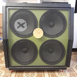 Cassa 4x12 per chitarra elettrica