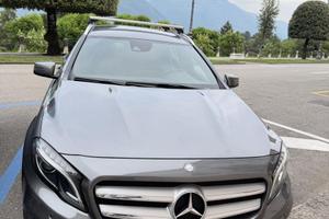 MERCEDES GLA 200 d Automatic 4matic Premium