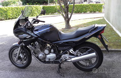 Yamaha XJ 900