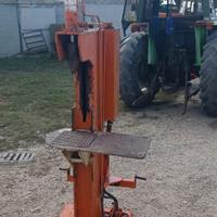 Spaccalegna a cardano