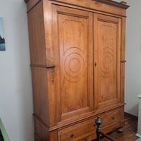 ARMADIO ANTIQUARIATO