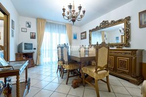 TRILOCALE CON DOPPI SERVIZI E TERRAZZO A CREMONA!
