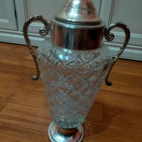 Vado antico con coperchio in peltro