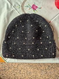 Cappello lavorato a maglia da donna