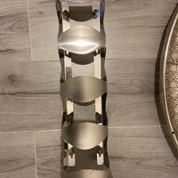 Portabottiglie di design in acciaio