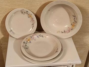Servizio di piatti "Elise no.8722 fine porcelain"