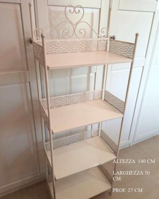 scaffale in ferro battuto color crema