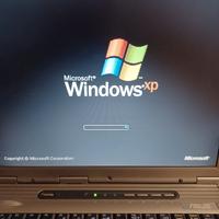 ASUS  notebook molto datato.