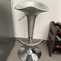 Sgabello moderno regolabile in altezz color argent