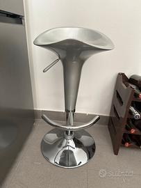 Sgabello moderno regolabile in altezz color argent
