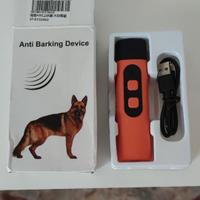 Dispositivo anti-abbaio per cani