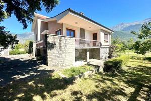 VILLA SINGOLA A BUSSOLENO