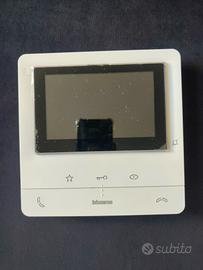 Videocitofono 2 fili vivavoce Classe 100 BTicino

