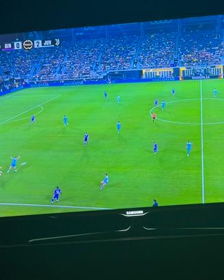 televisore samsung 50’ pollici smart TV
