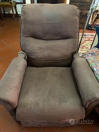 Poltrona alza persone con due motori