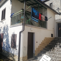 Si vendono due corpi di fabbrica