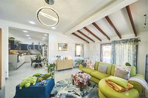 Attico ristrutturato con finiture di qualità