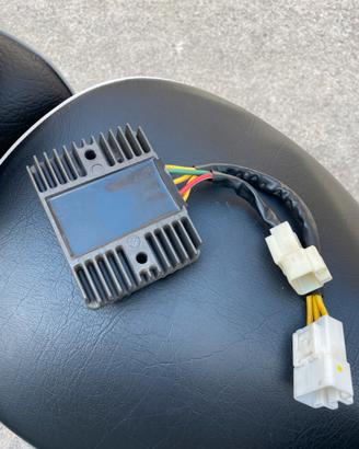 Regolatore di tensione Piaggio beverly 300 ie