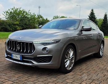 MASERATI Levante 3.0 V6 250 CV AWD Granlusso