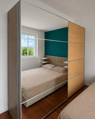 Armadio Ikea specchio e legno / entro 15 settembre
