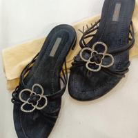 Infradito in suede nero Vuitton