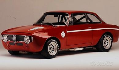 Magazzino  ricambi originali Alfa Romeo Epoca