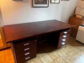 Scrivania fine anni 60