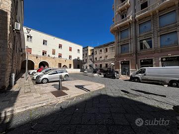 2 LOCALI A BARI