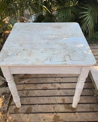 tavolo in legno