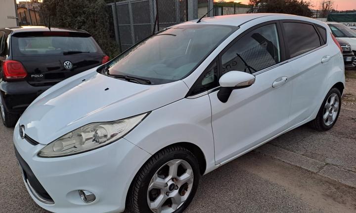 Ford Fiesta 1.4 GPL - Neopatentati
