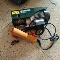 Montacarichi (altezza: 12 mt capienza: 250 kg)