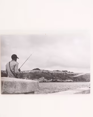 "Petrolio" - Pescatore sul lungomare dell'Avana