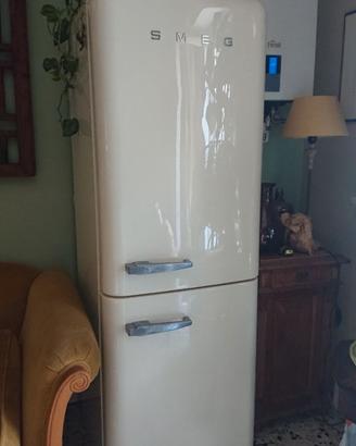 Frigorifero con freezer Smeg