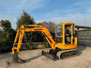 E167 Mini escavatore 30 q Komatsu PC 27 R