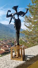 Salvador Dalì Statua