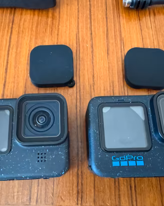 due GoPro Hero Black 12 + accessori
