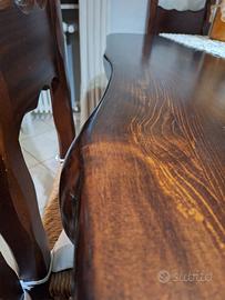 Tavolo in legno massello