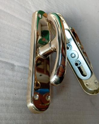 Maniglie finestre ottone 