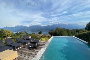 Villa di 475 m² con più di 5 locali e box auto dop