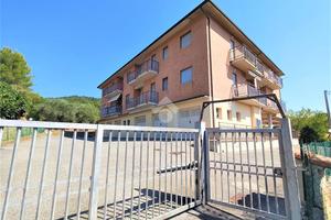 4 LOCALI A MAGIONE