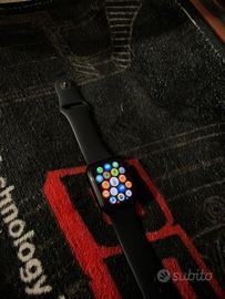 Apple Watch SE 2 (GPS)