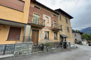 CASA SEMINDIPENDENTE A TEGLIO